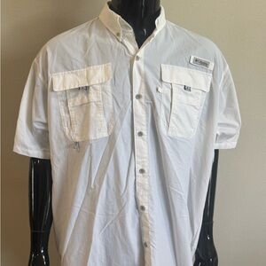Columbia White Short Sleeve Shirt with Pockets